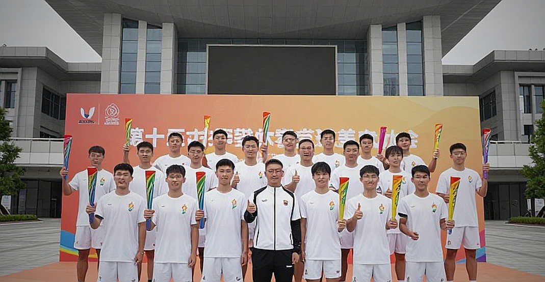 Niềm tin chủ nhà: Khi Ninh Bình mua một đội bóng, còn HAGL vẫn đang trồng cây