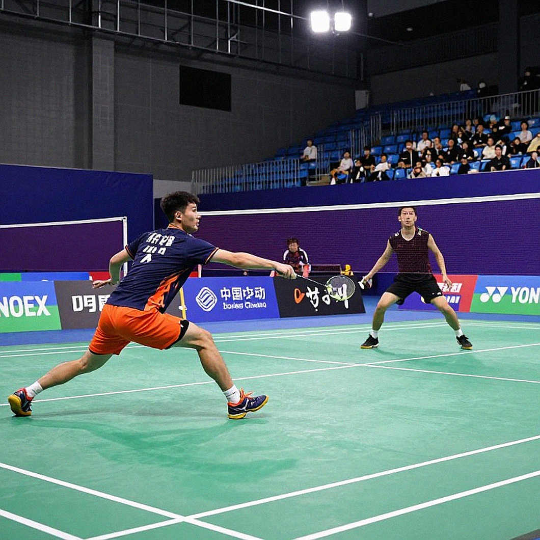 Fracture Point at Nguyen Du: Thuy Linh, Xu Wen Jing and the Problem of Closing a Set Fracture Point at Nguyen Du: Thuy Linh, Xu Wen Jing and the Problem of Closing a Set