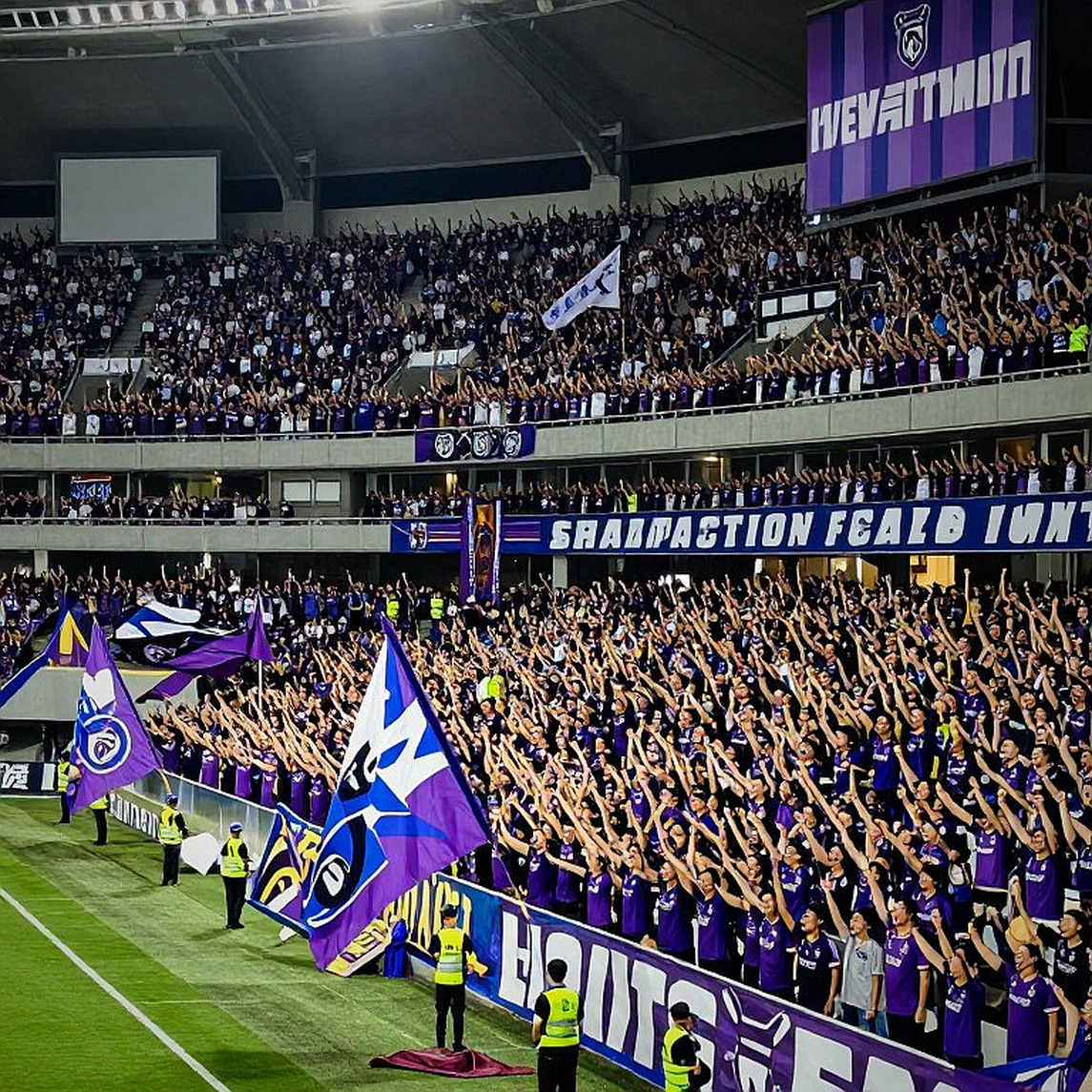 Hanoi FC 1-4 SLNA: A 25-Minute Delayed Press Conference, and a Structure That Broke Before the Second Goal Hanoi FC 1-4 SLNA: A 25-Minute Delayed Press Conference, and a Structure That Broke Before the Second Goal