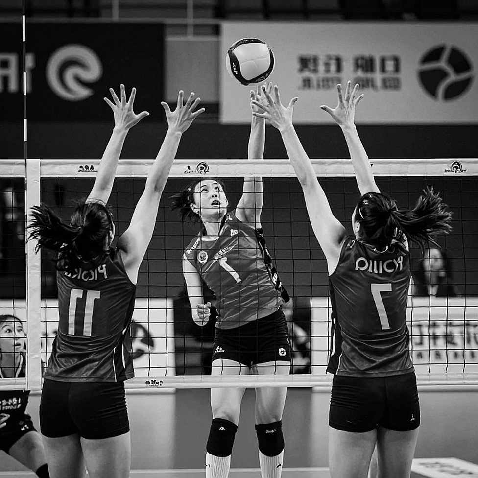HAGL thua Ninh Bình 3-4: 62 phút hơn người và khoảng trống phía sau hàng pressing