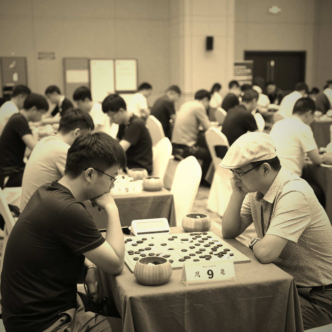 Giải phẫu một bong bóng rò rỉ: Khi làng esports dựng niềm tin trên những con số chưa ai kiểm chứng Giải phẫu một bong bóng rò rỉ: Khi làng esports dựng niềm tin trên những con số chưa ai kiểm chứng