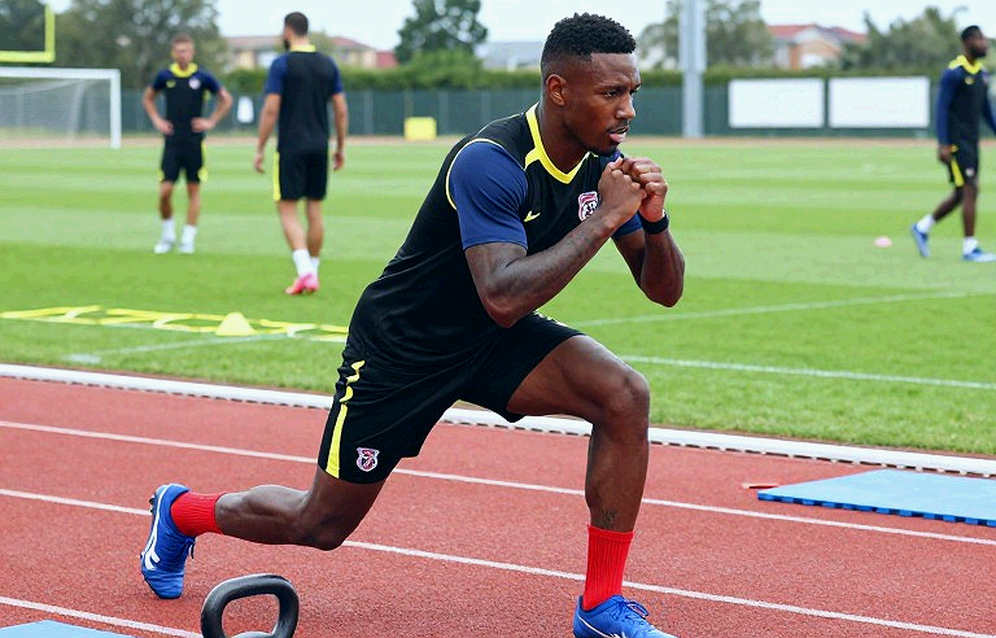Hồ sơ trống của V.League: cái chết âm thầm mà bóng đá Việt Nam không ghi lại