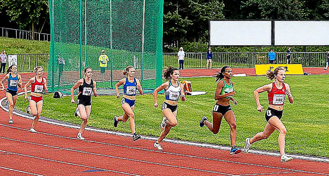 12:56 ở Copenhagen: Dawit Seare hạ Jakob Ingebrigtsen, và Eritrea lấy cả vàng lẫn đồng 12:56 ở Copenhagen: Dawit Seare hạ Jakob Ingebrigtsen, và Eritrea lấy cả vàng lẫn đồng