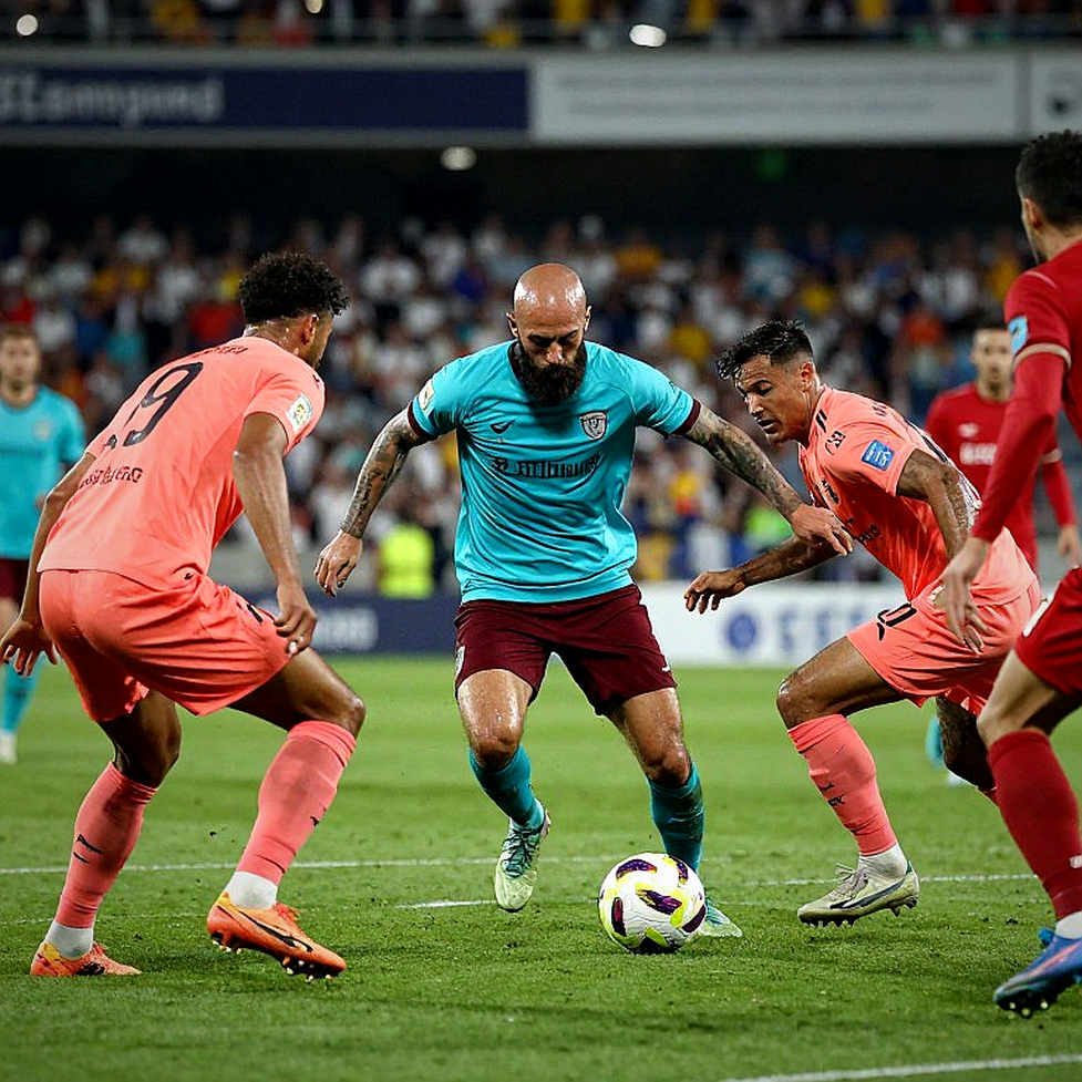 When football data mislabels itself: the lesson from a Netflix series When football data mislabels itself: the lesson from a Netflix series