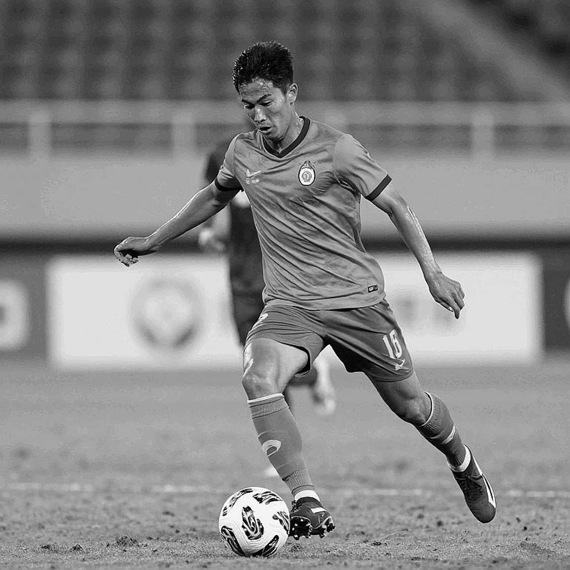 Đường căng ngang tầm thấp và cú vung chân hụt: Giải phẫu pha bỏ lỡ của Santiago Giménez ở Clásico Concacaf Đường căng ngang tầm thấp và cú vung chân hụt: Giải phẫu pha bỏ lỡ của Santiago Giménez ở Clásico Concacaf